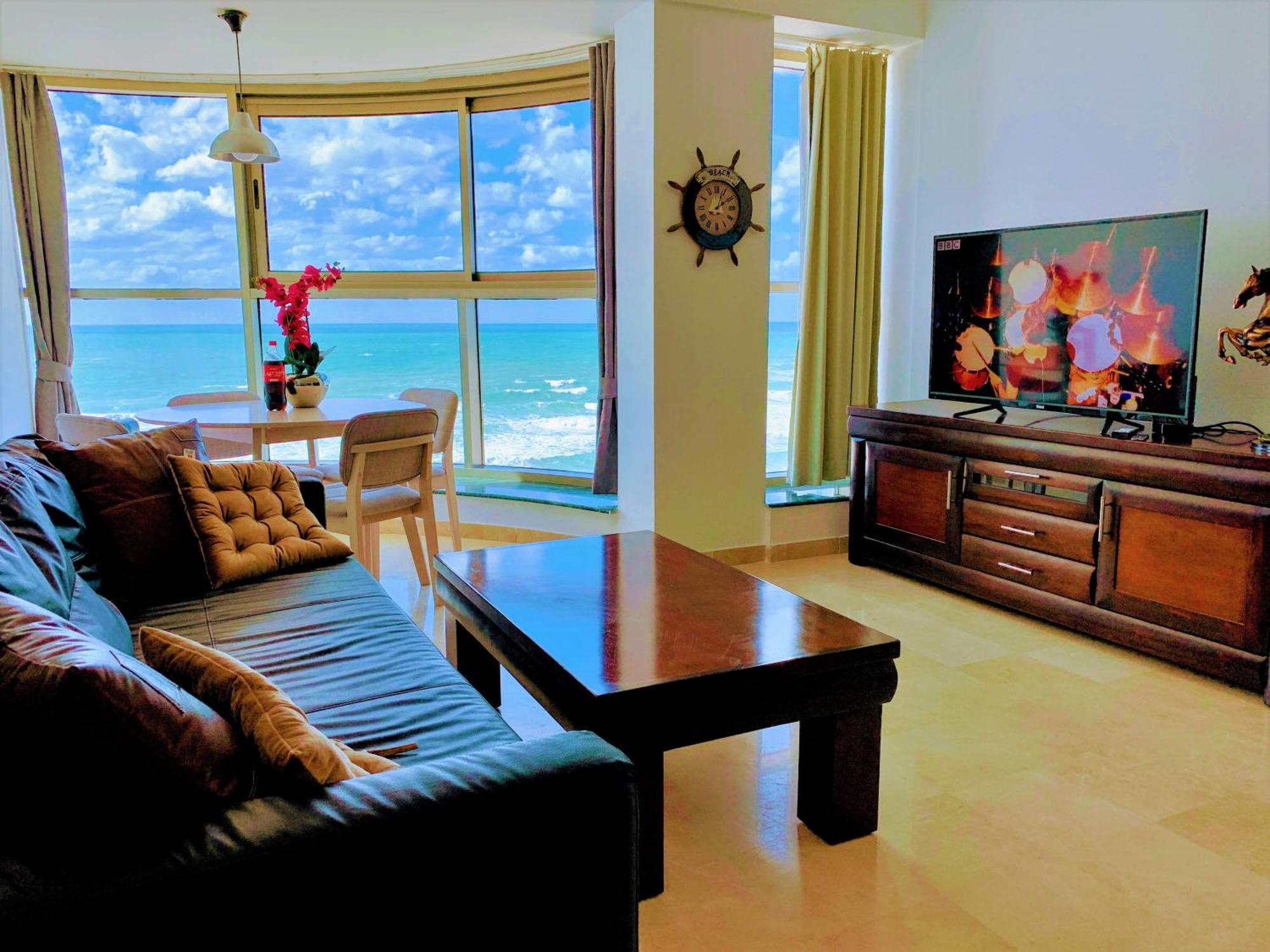 Luxurious Beach Apartment Хайфа Экстерьер фото