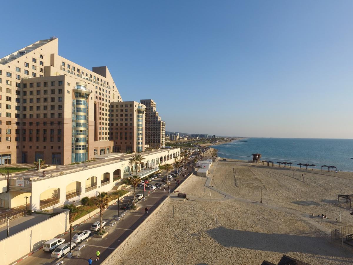 Luxurious Beach Apartment Хайфа Экстерьер фото