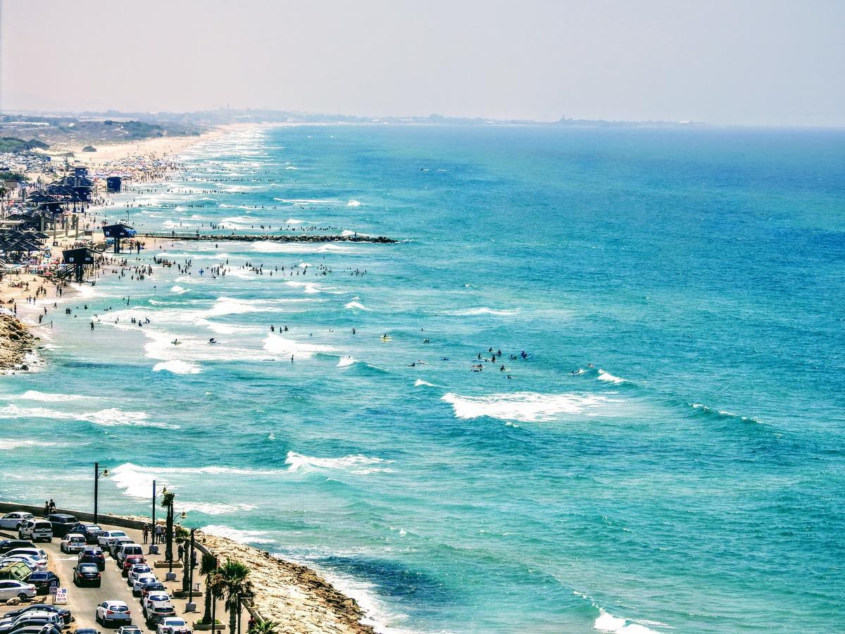 Luxurious Beach Apartment Хайфа Экстерьер фото